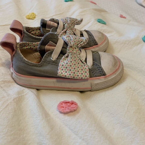 Converse sneakers with bow, toddler girl 6 - Picture 2 of 5